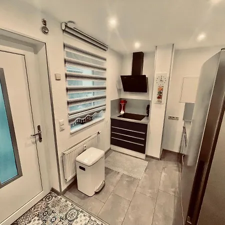 2 Galerie Einliegerwohnung In Rheinstetten, Messe Naehe, Rollstuhlfahrer Geeignet Apartment