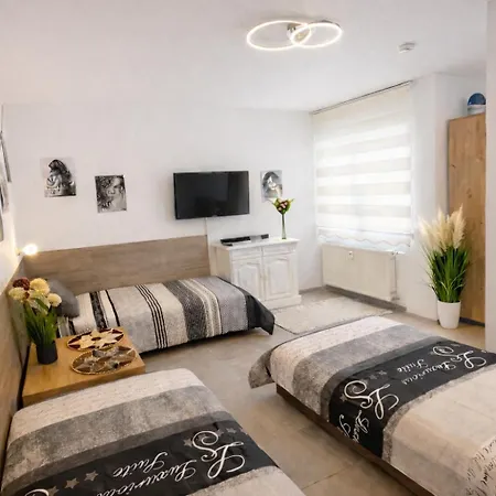 2 Galerie Einliegerwohnung In Rheinstetten, Messe Naehe, Rollstuhlfahrer Geeignet Apartamento *