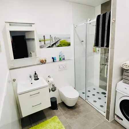 2 Galerie Einliegerwohnung In Rheinstetten, Messe Naehe, Rollstuhlfahrer Geeignet Apartamento *