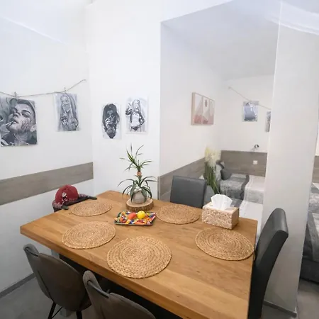 2 Galerie Einliegerwohnung In Rheinstetten, Messe Naehe, Rollstuhlfahrer Geeignet Апартаменты *